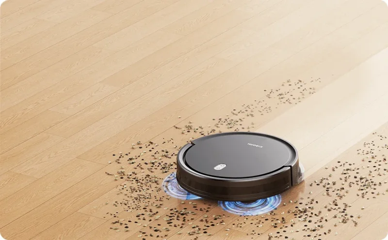 Xiaomi Robot Vacuum E5 thu gom tóc và bụi trên sàn